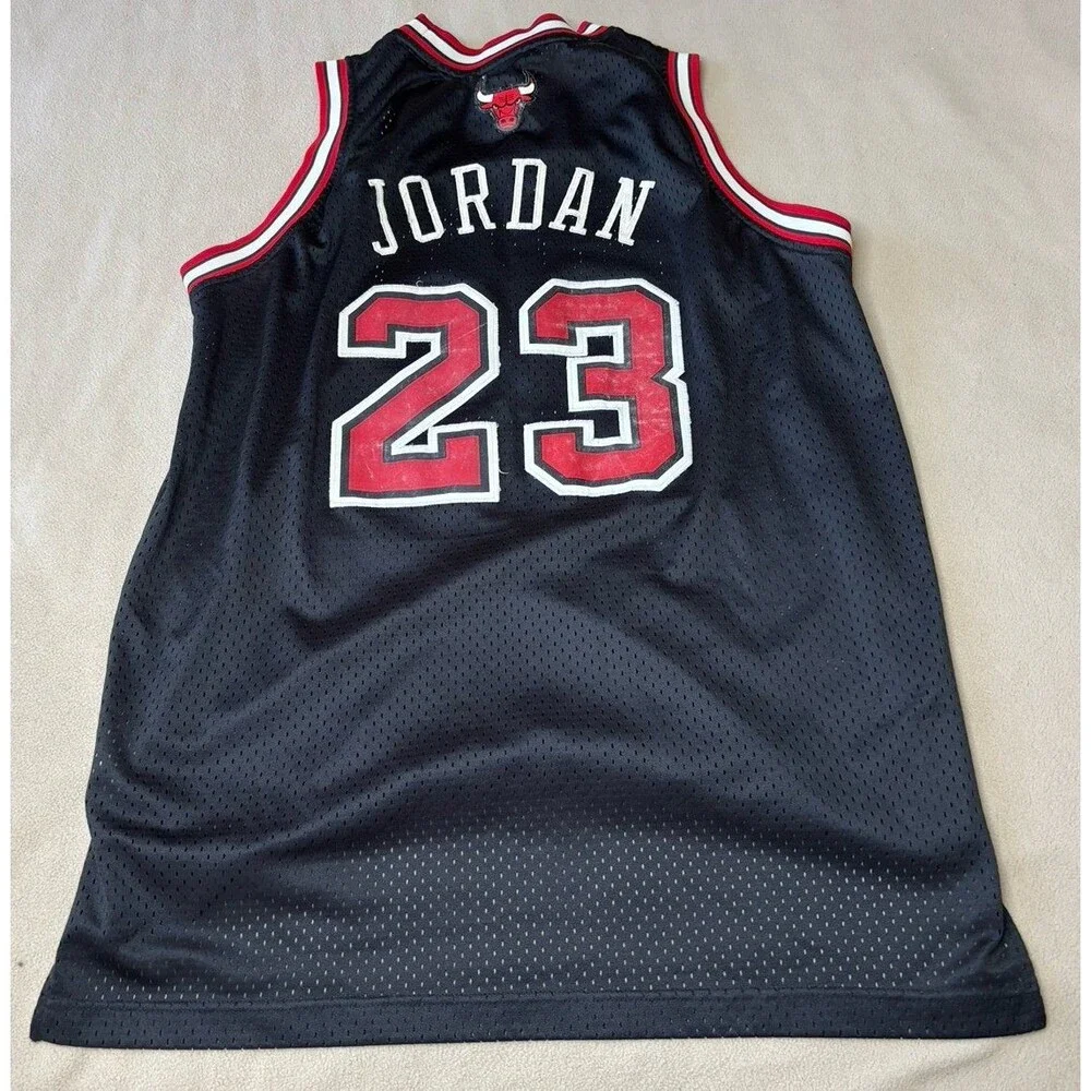 Nike NBA Chicago Bulls Michael Jordan #23 Jersey Black Size L